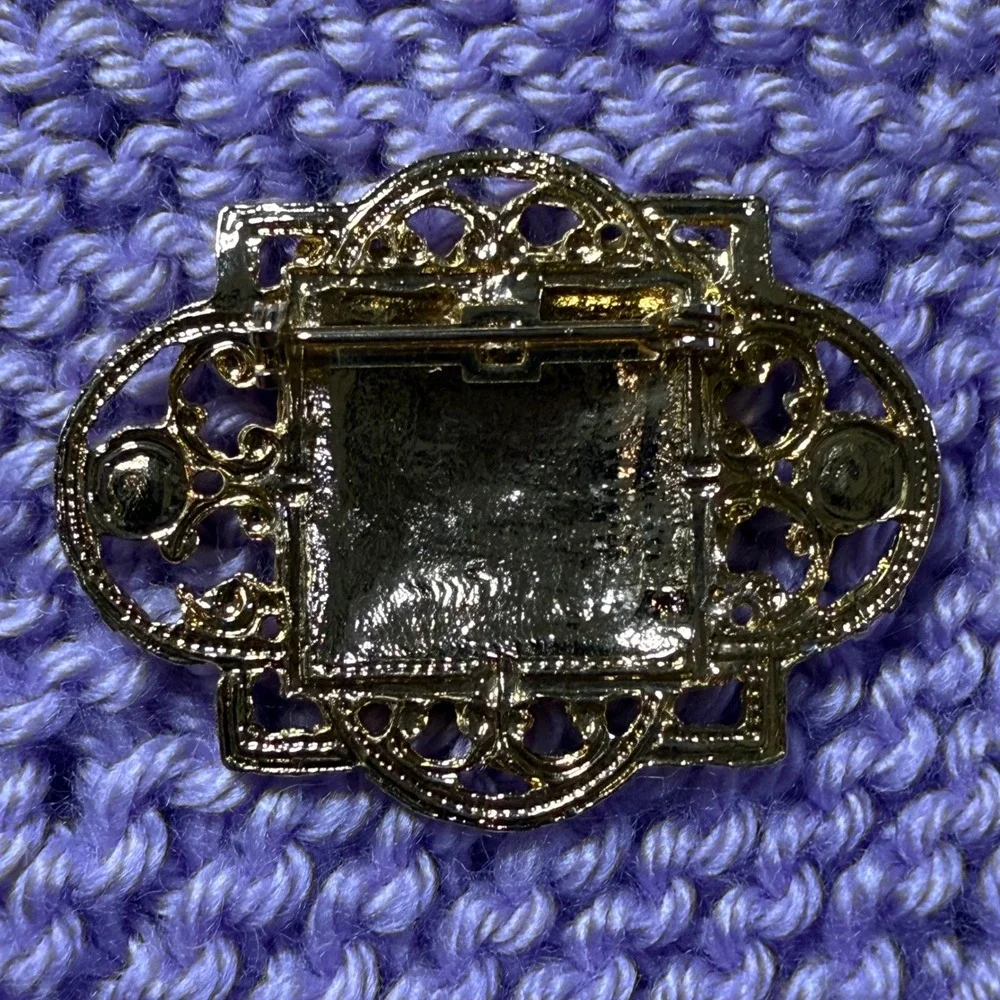 Vintage Gold Tone Brooch‎ Purple Green Swirl Design Square Pin